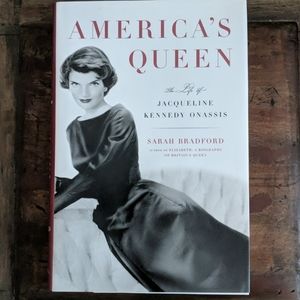 🌠America's Queen Hardcover Book